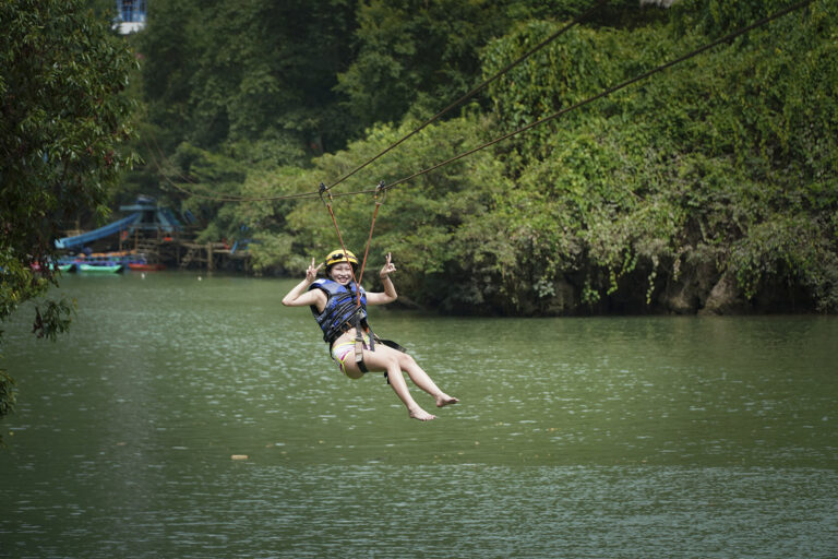 Zipline Dark Cave